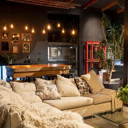 The Black Barn Auckland Bagian luar foto