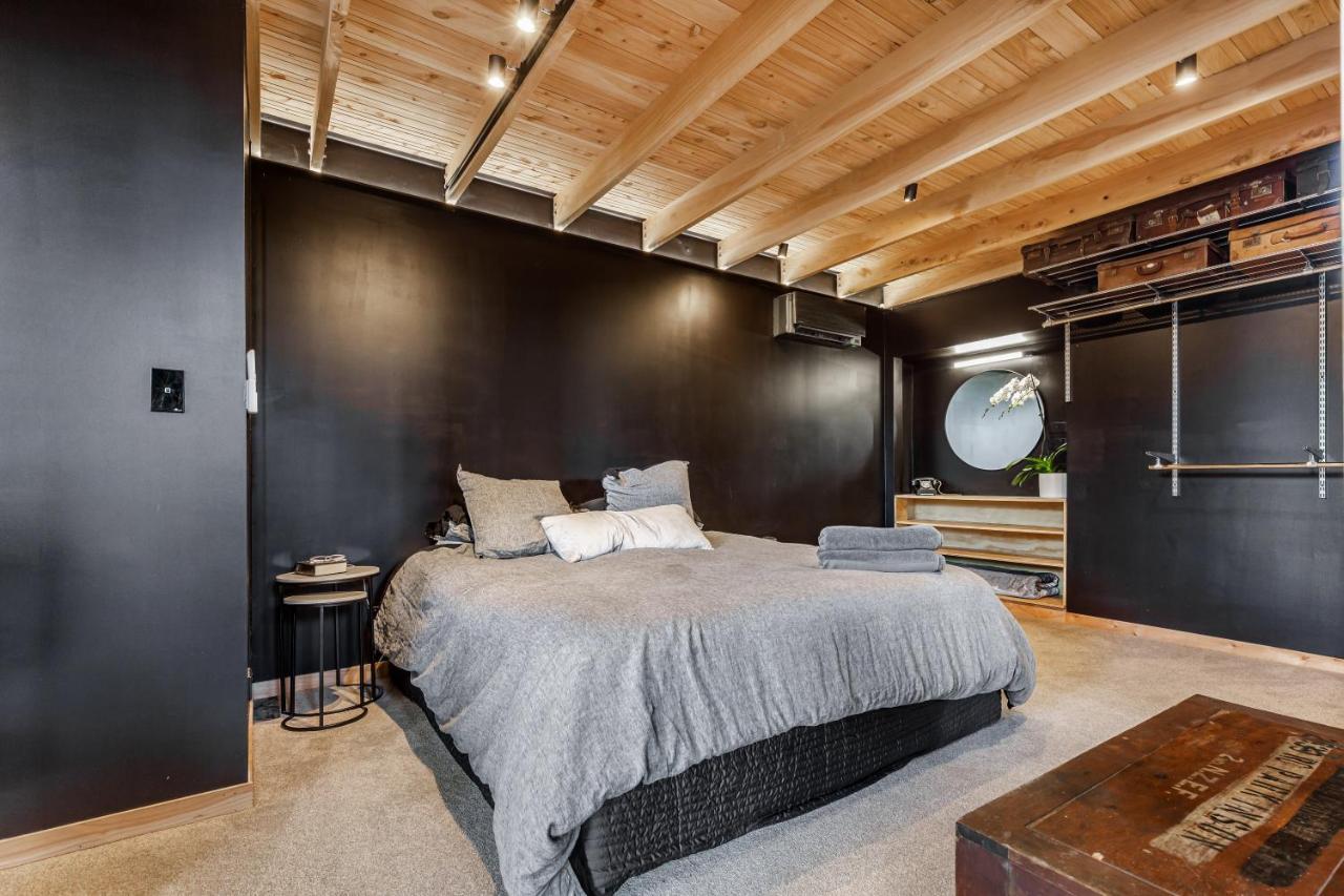 The Black Barn Auckland Bagian luar foto