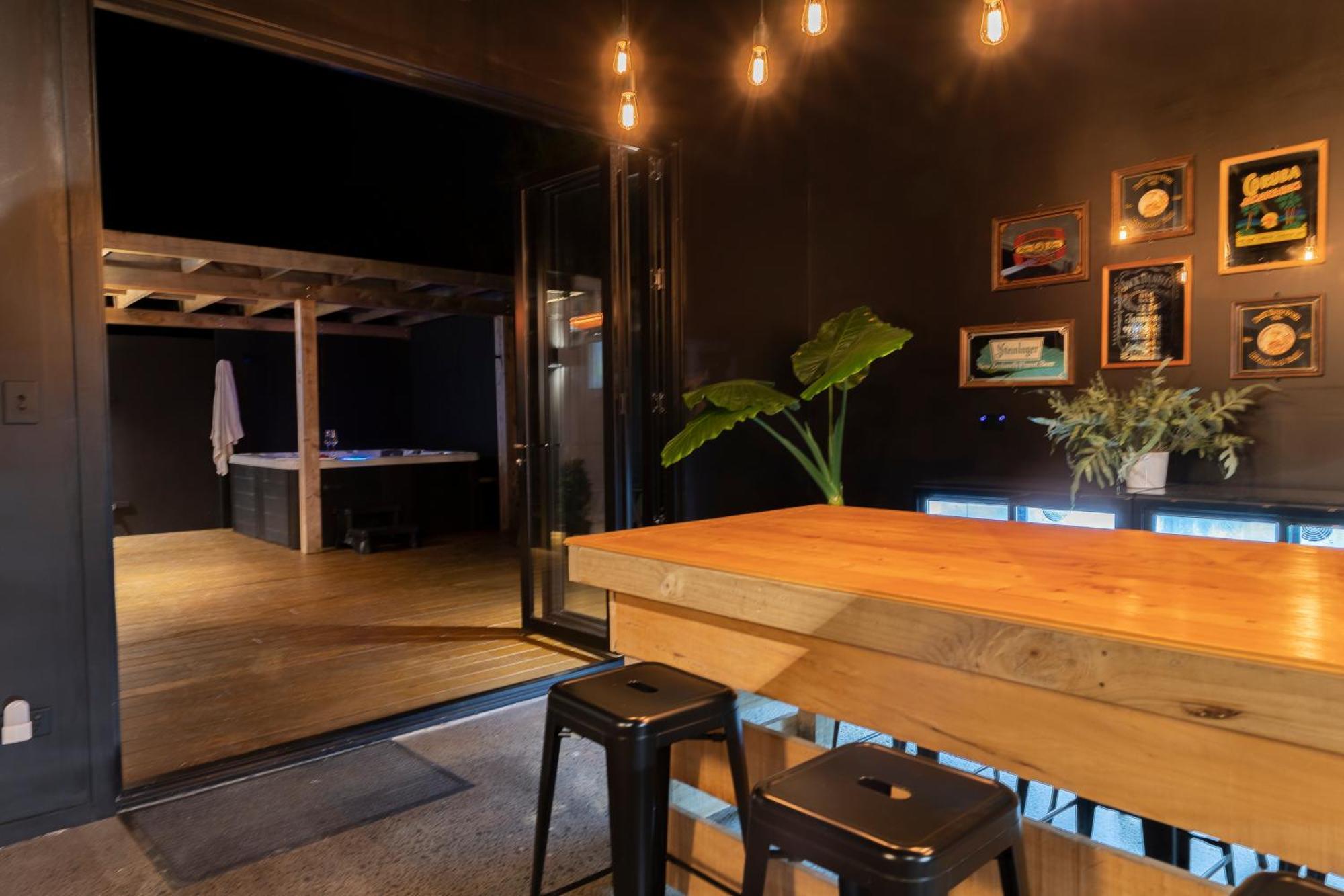 The Black Barn Auckland Bagian luar foto